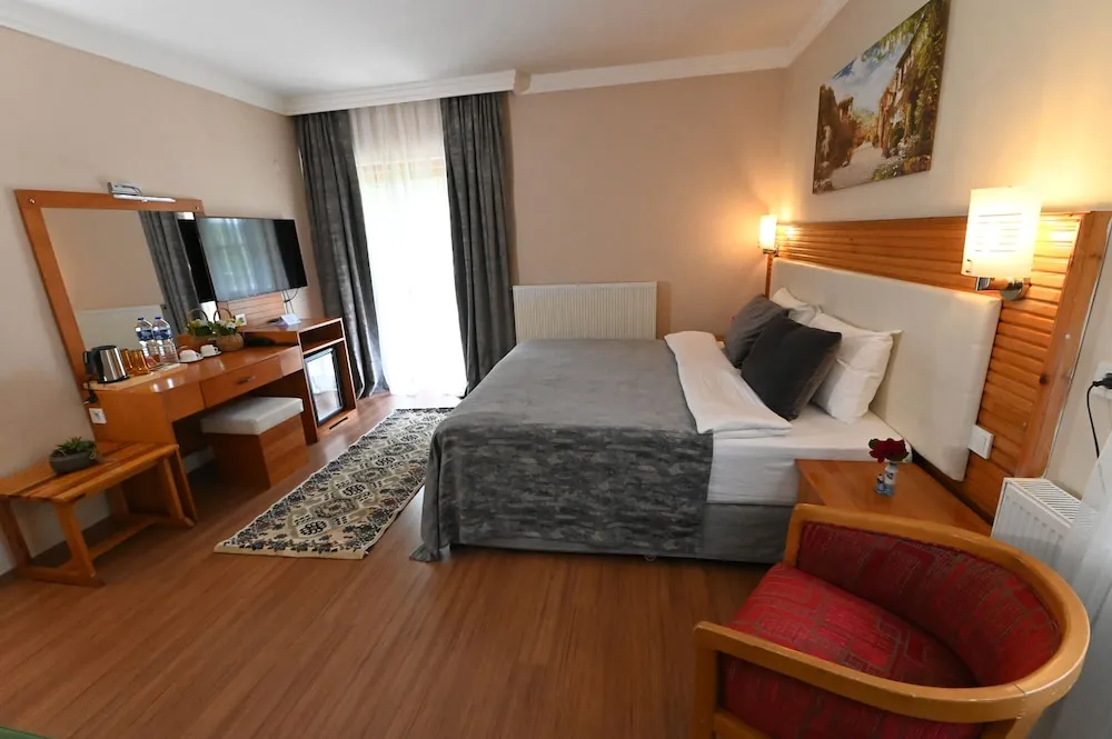 Club Garden Room