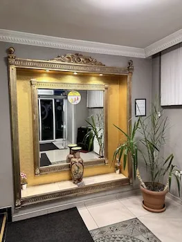 Mina 1 Hotel