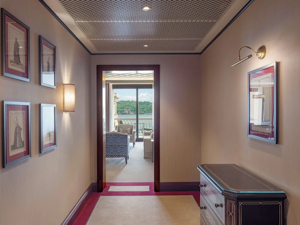 One Bedroom Suite