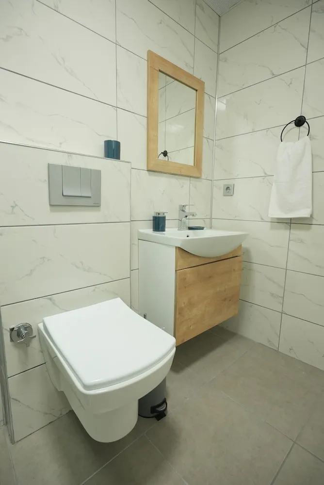 Basic Apart Daire, 1 Çift Kişilik Yatak, Mutfak, Bahçe Manzaralı