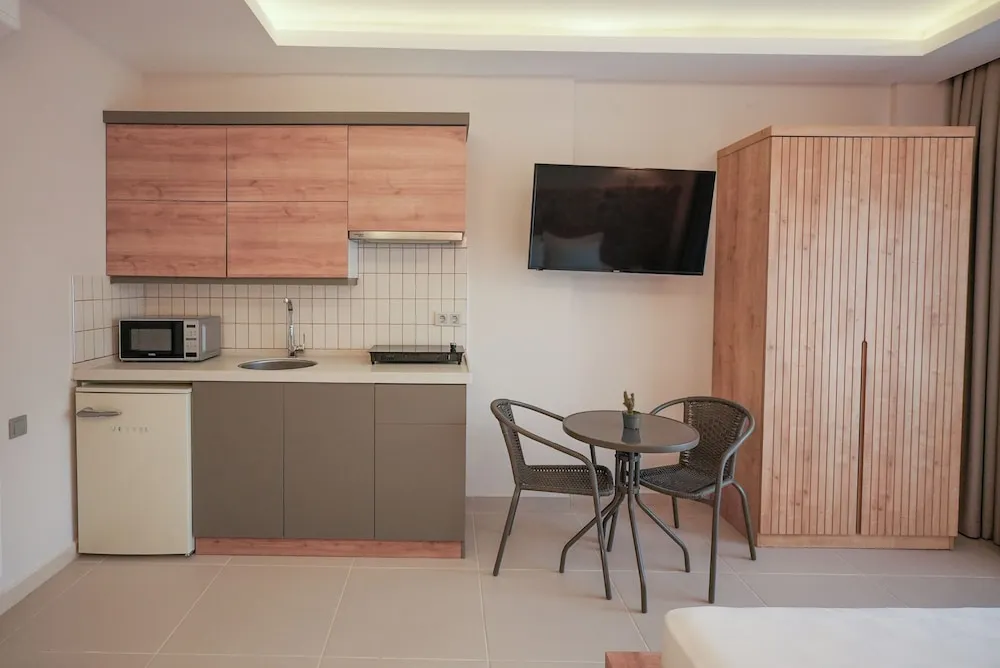 Basic Apart Daire, Bahçe Manzaralı