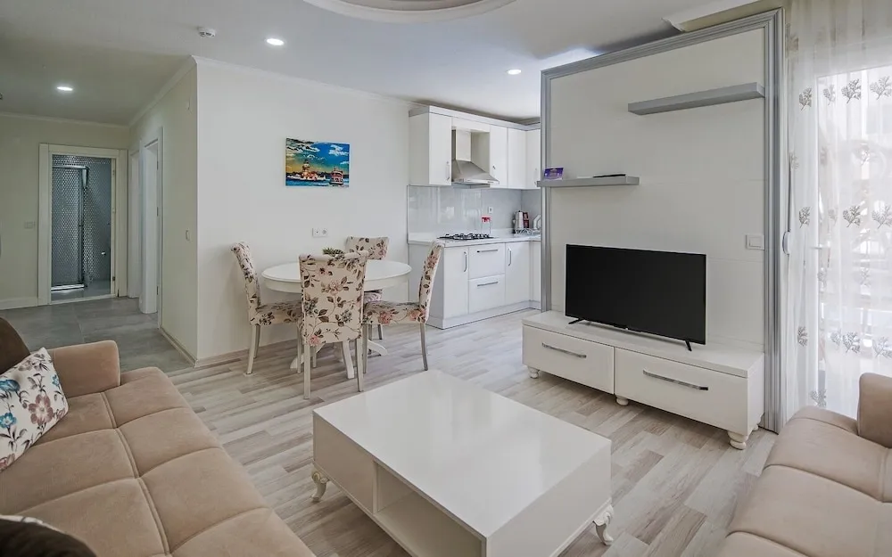 Apart Daire, 2 Yatak Odası, Zemin Kat (B-2)