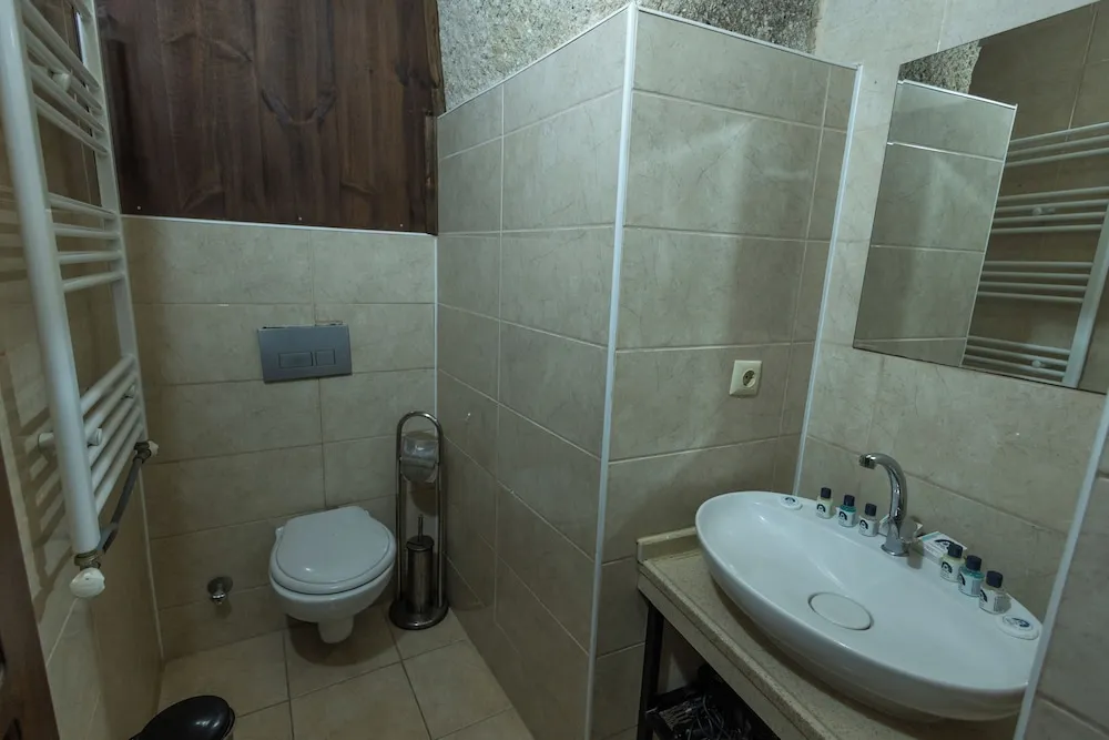 Economy Tek Büyük Yataklı Oda