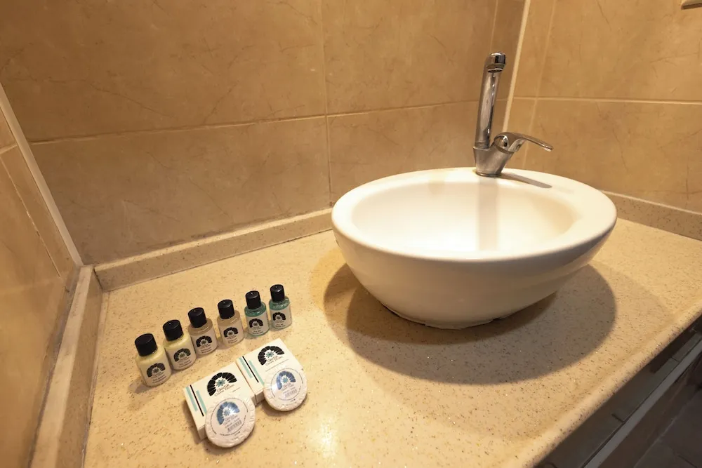 Economy Tek Büyük Yataklı Oda