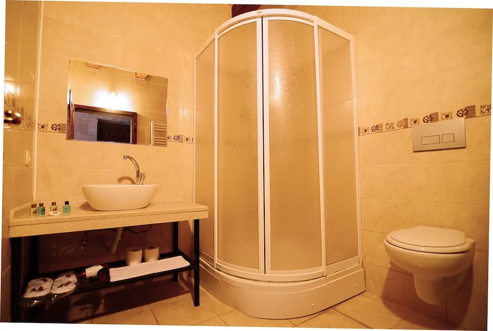 Comfort Tek Büyük Yataklı Oda