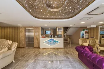 Grand Pamir Hotel