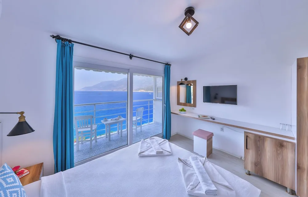 Deluxe Oda, Balkon, Deniz Manzaralı