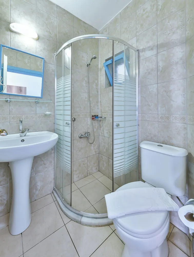 Tek Büyük Yataklı Oda, Balkon, Deniz Manzaralı