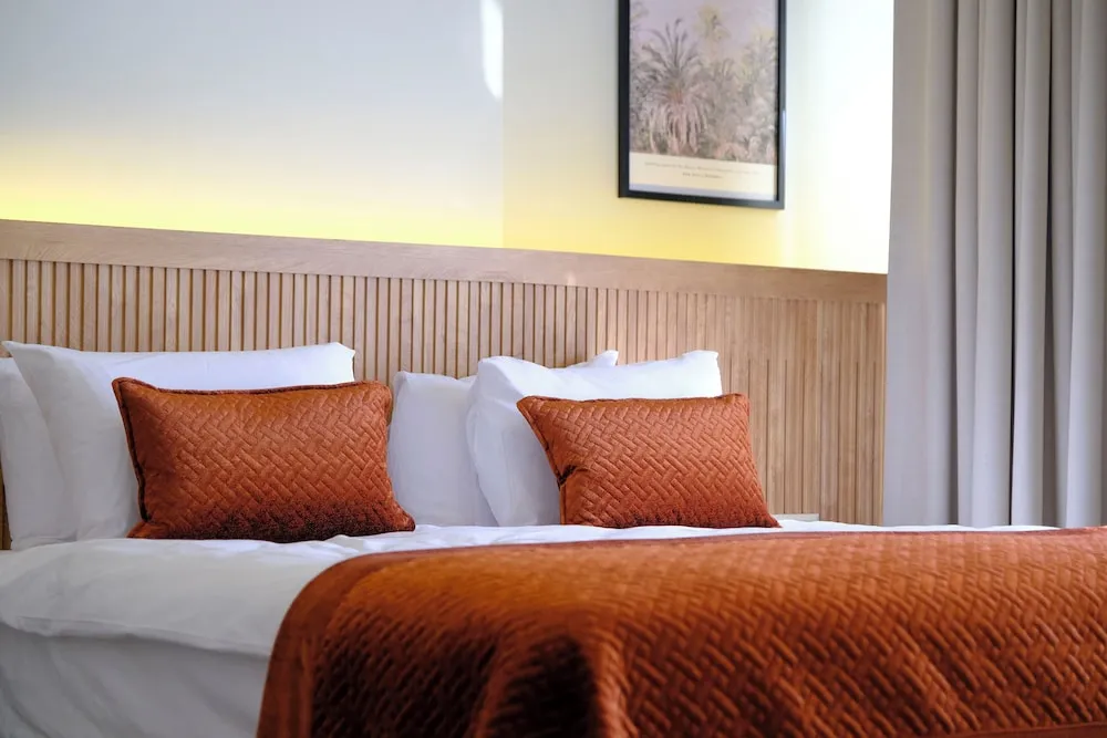 Grand Deluxe Room