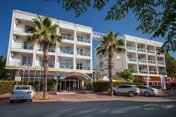 Golden Orange Hotel