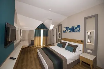 Palm World Resort & Spa Side - Her Şey Dâhil