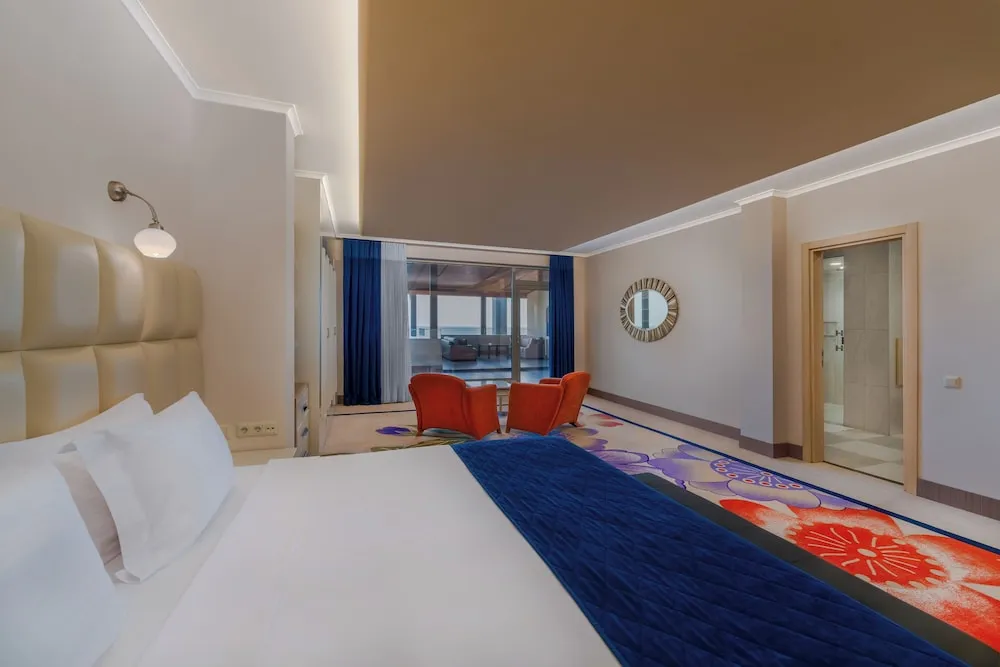 De Luxe Suite