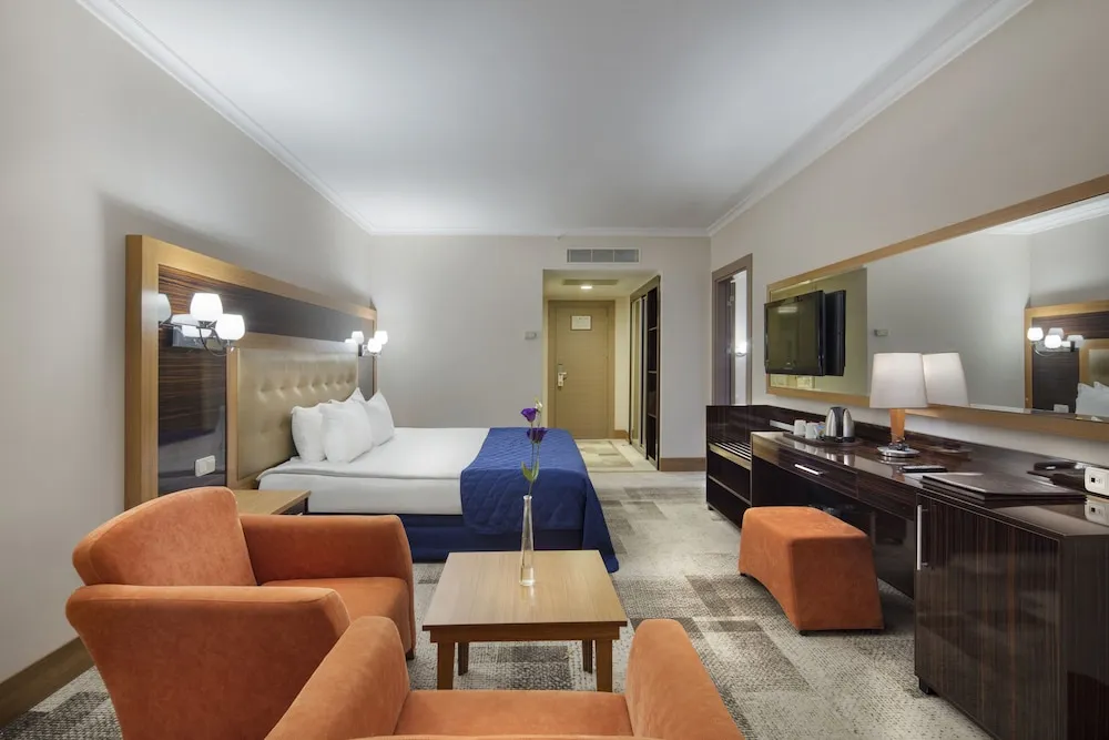 Club Family Room