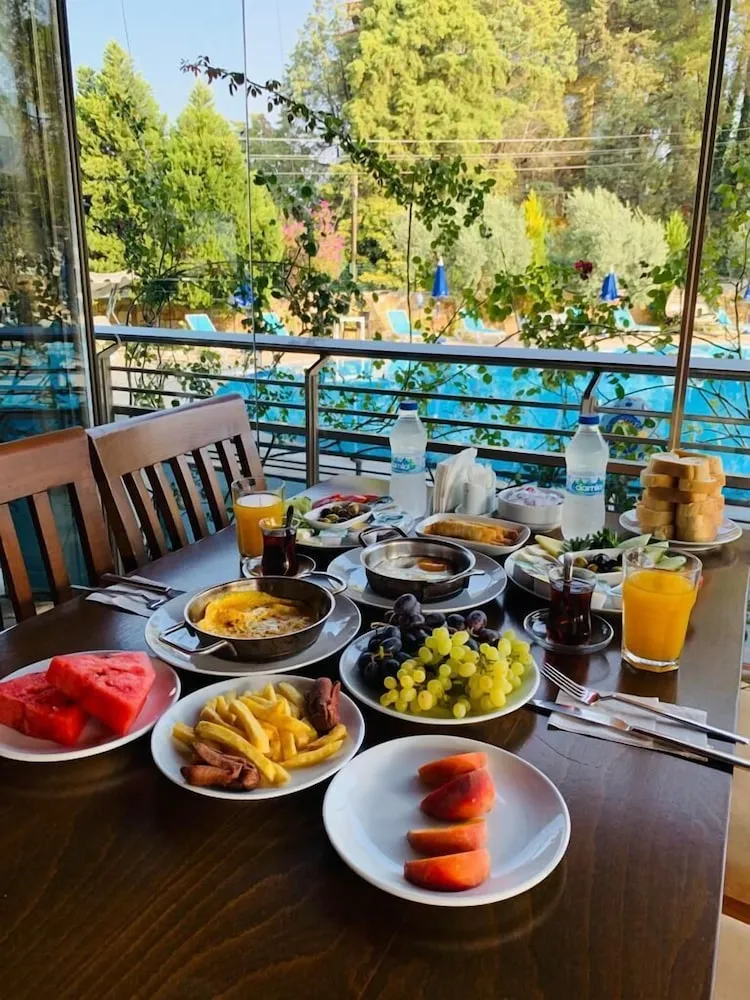 Deluxe Dört Kişilik Oda, 1 Yatak Odası, Sigara İçilmez