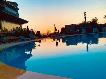 Pamukkale White Heaven Suite Hotel