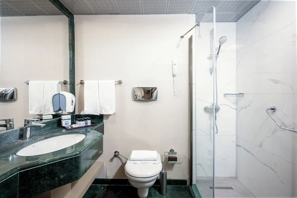 Economy Room
