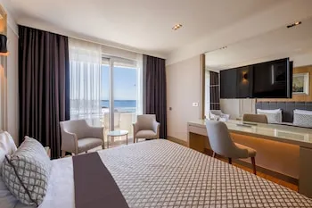 Porto Bello Hotel Resort & Spa
