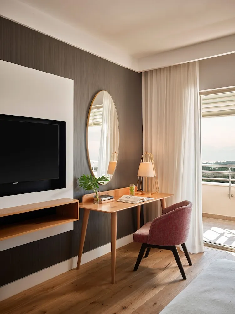 Grand Designer Suite 2 Adult + 2 Children
