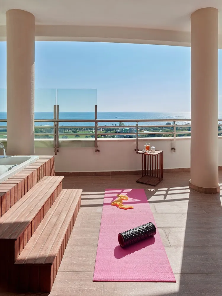 Grand Designer Suite 2 Adult + 2 Children