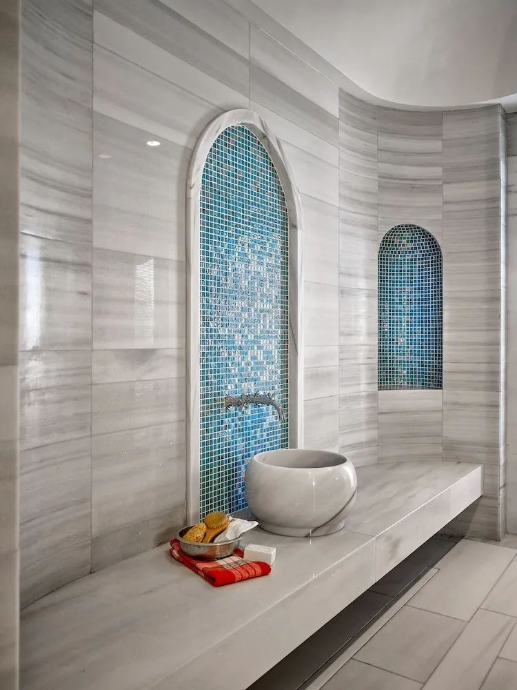 Penthouse Suite with Turkish Bath & Jetted Tub