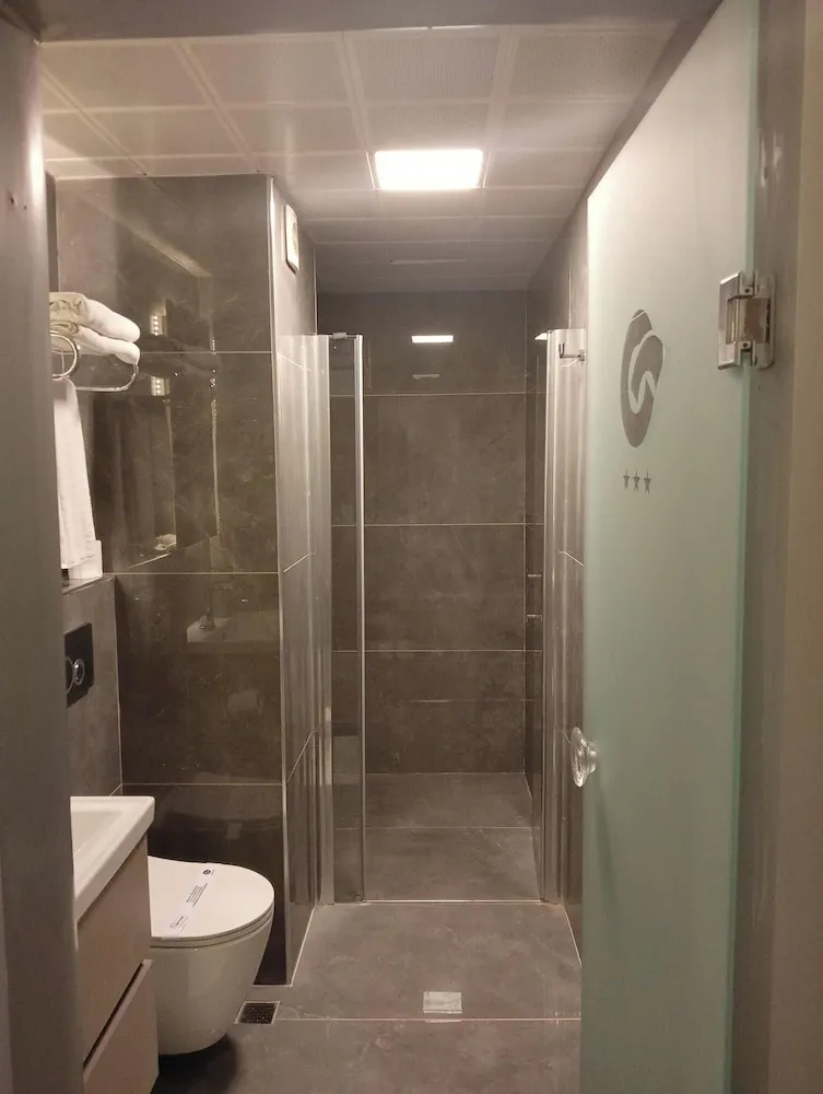 Standard Tek Büyük veya İki Ayrı Yataklı Oda