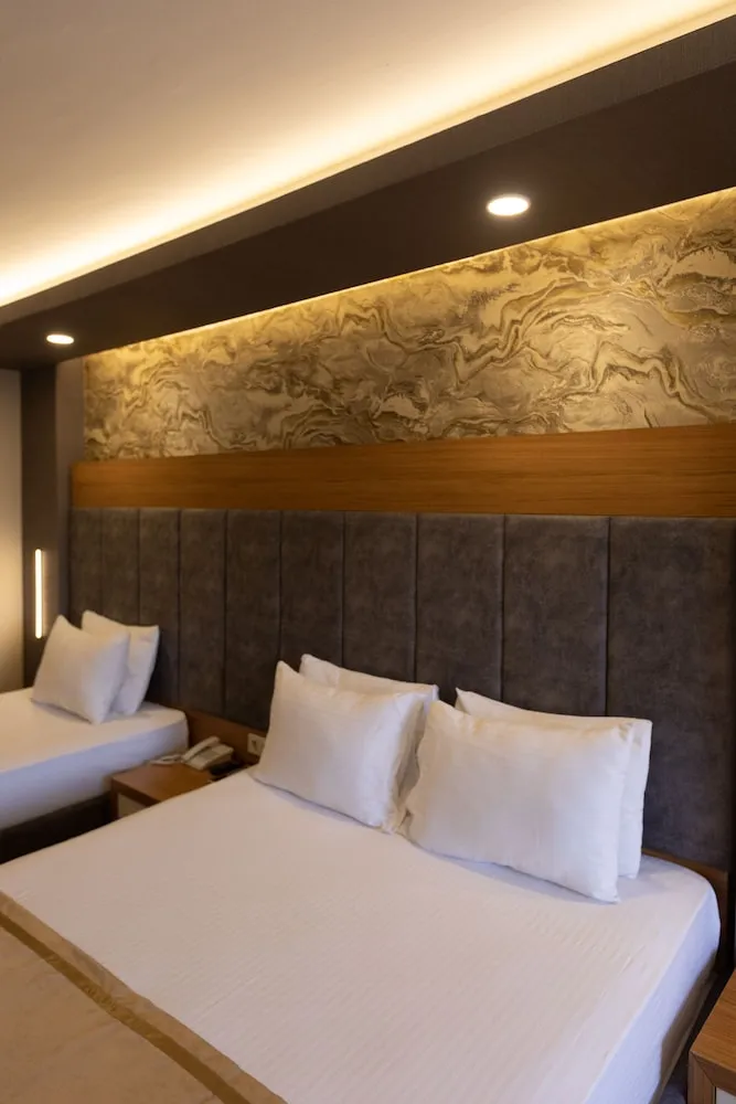 Standard Üç Kişilik Oda