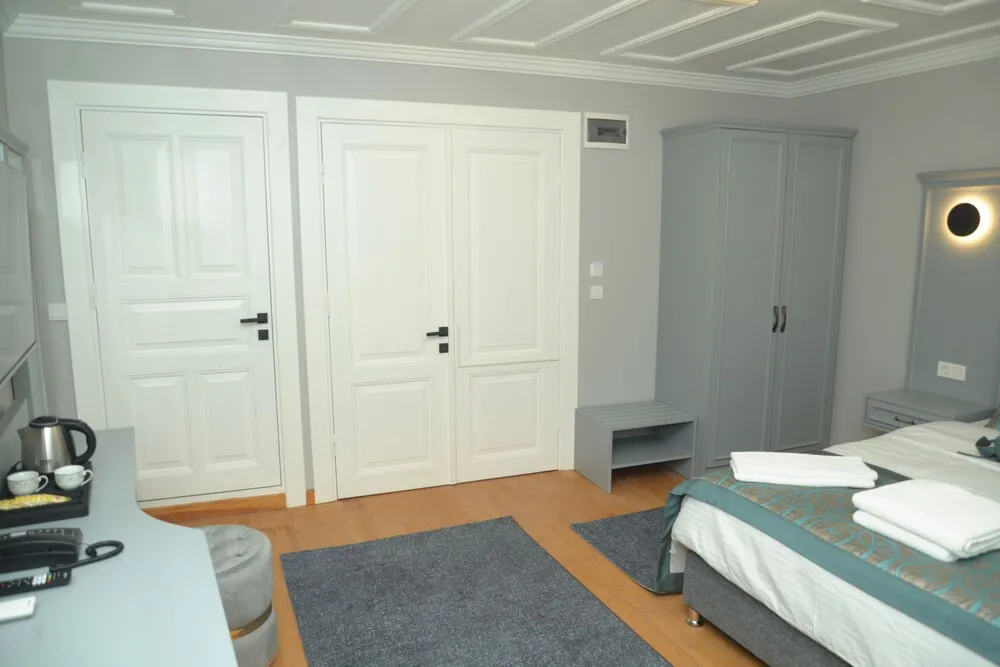 Standard Tek Büyük Yataklı Oda