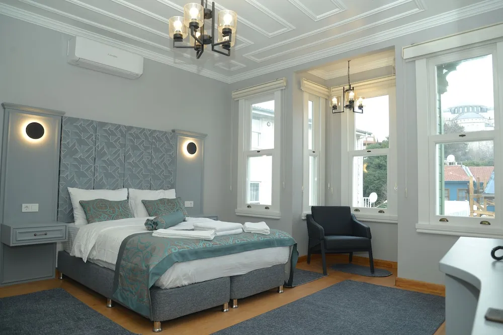 Standard Tek Büyük Yataklı Oda