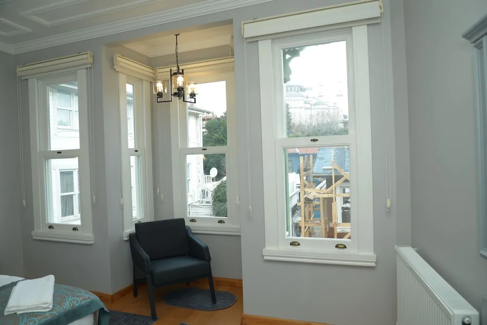 Standard Tek Büyük Yataklı Oda