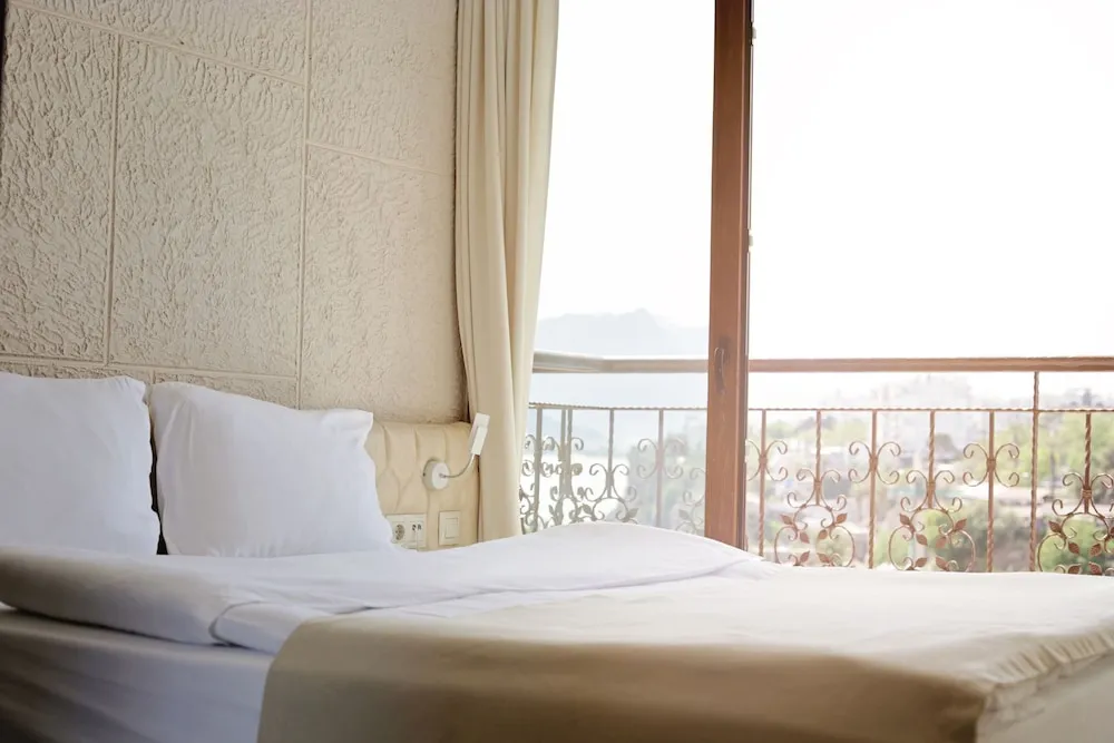 Standard Üç Kişilik Oda