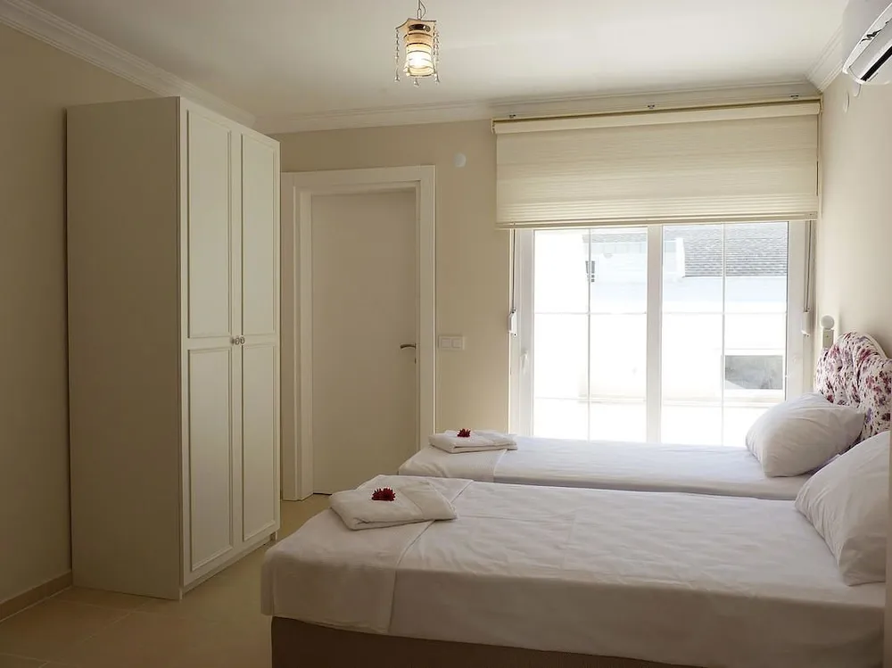 Apart Daire, 3 Yatak Odası, Havuz Manzaralı