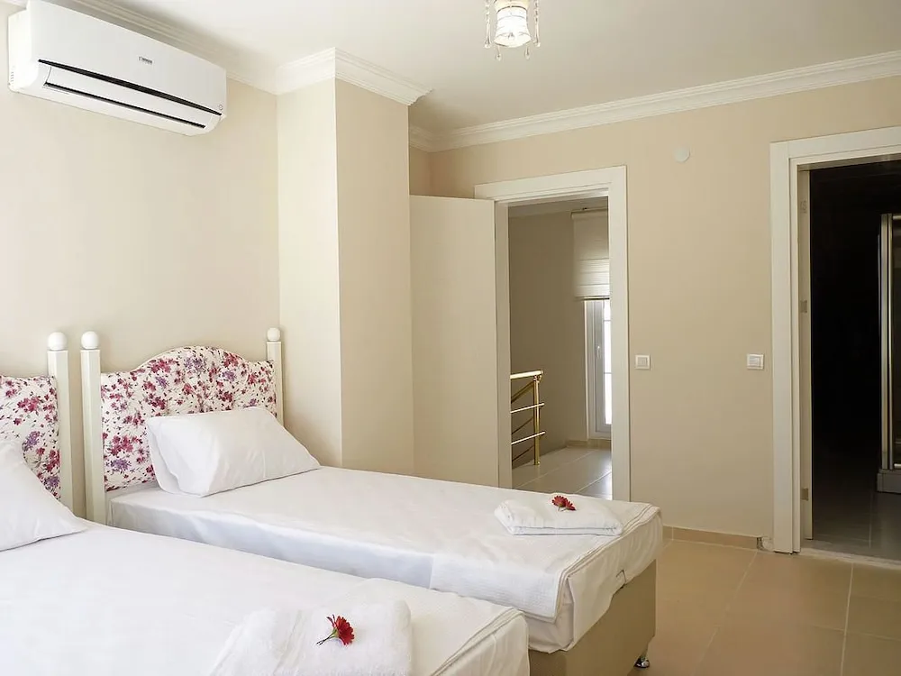 Apart Daire, 3 Yatak Odası, Havuz Manzaralı