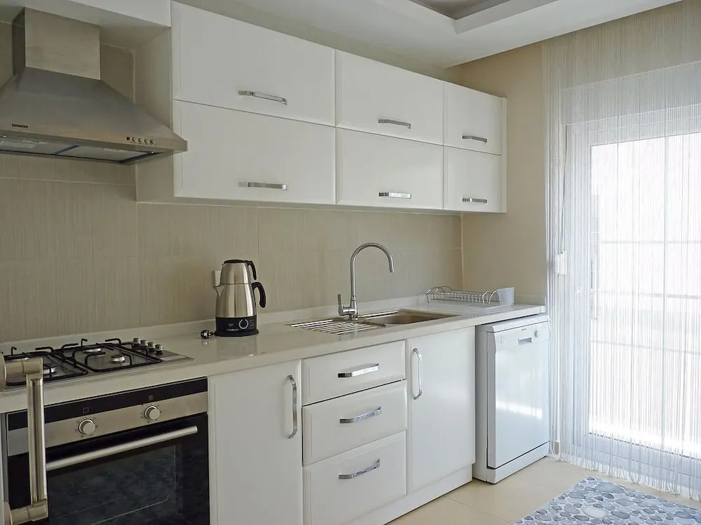 Apart Daire, 3 Yatak Odası, Havuz Manzaralı