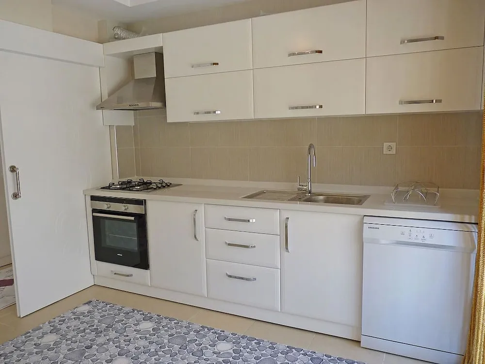 Apart Daire, 3 Yatak Odası, Havuz Manzaralı