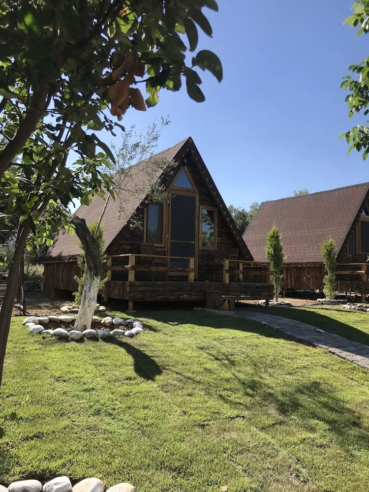 Standard Bungalov, 1 Çift Kişilik Yatak, Dağ Manzaralı, Bahçeli