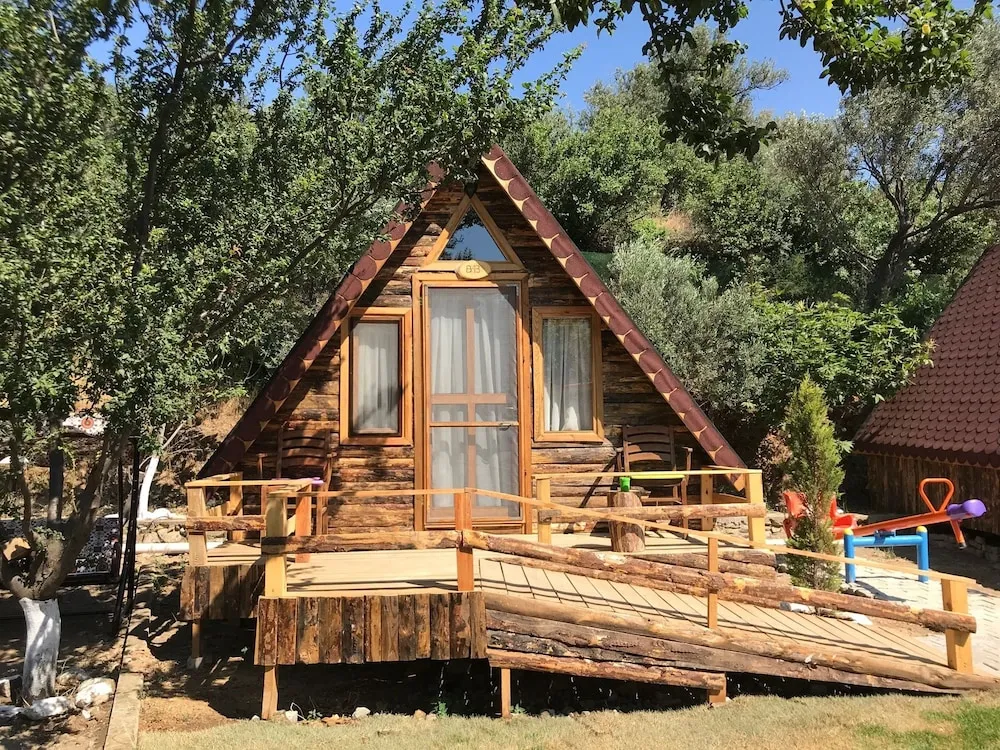 Standard Bungalov, 1 Çift Kişilik Yatak, Dağ Manzaralı, Bahçeli