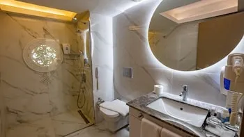 Long Beach Club Nature
