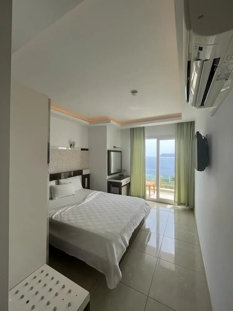 Standart Deniz Manzaralı Oda