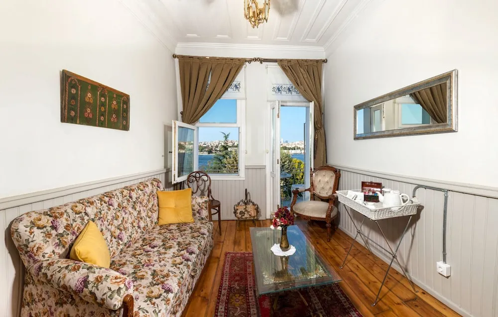 Süit, Balkon