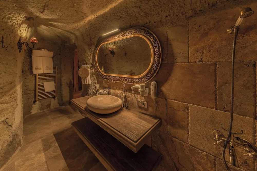 Premium Cave Room