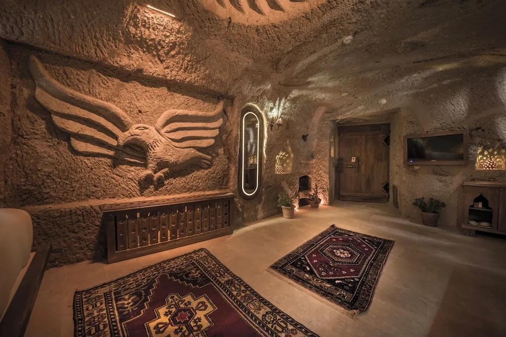 Premium Cave Suite