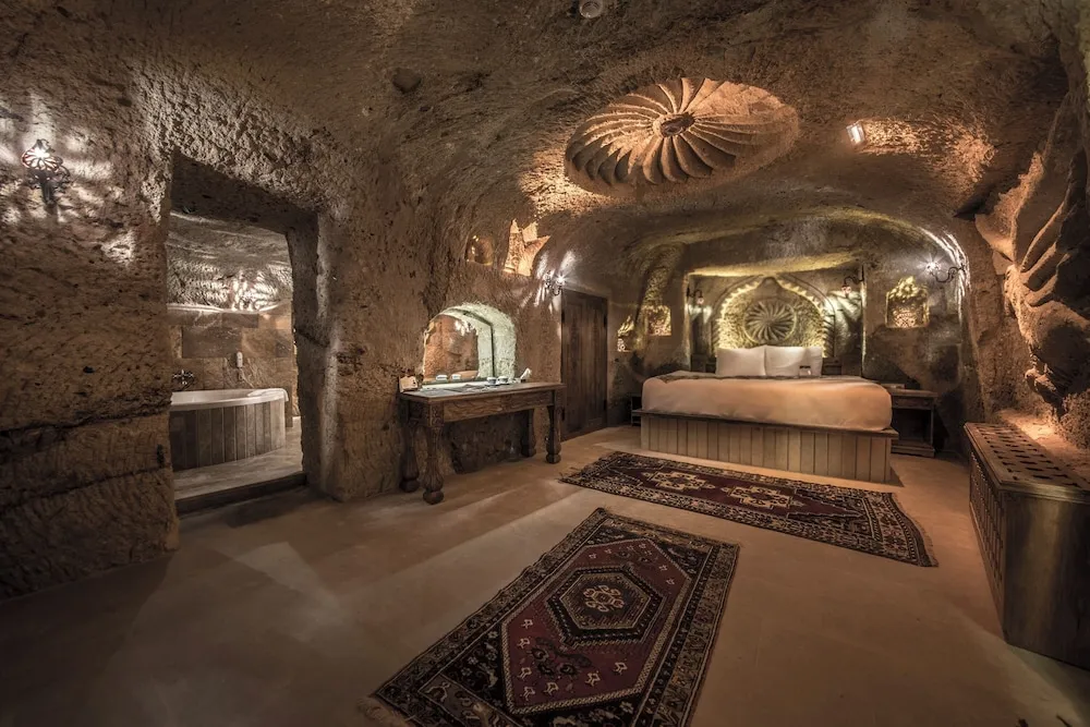Premium Cave Suite