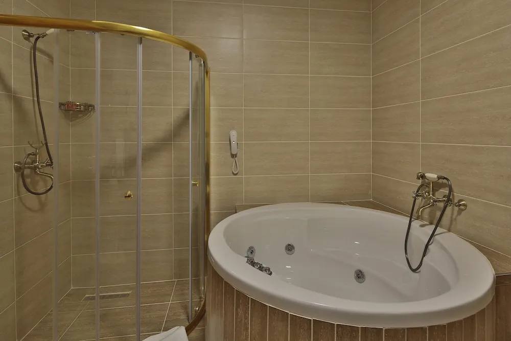 Premier Suite