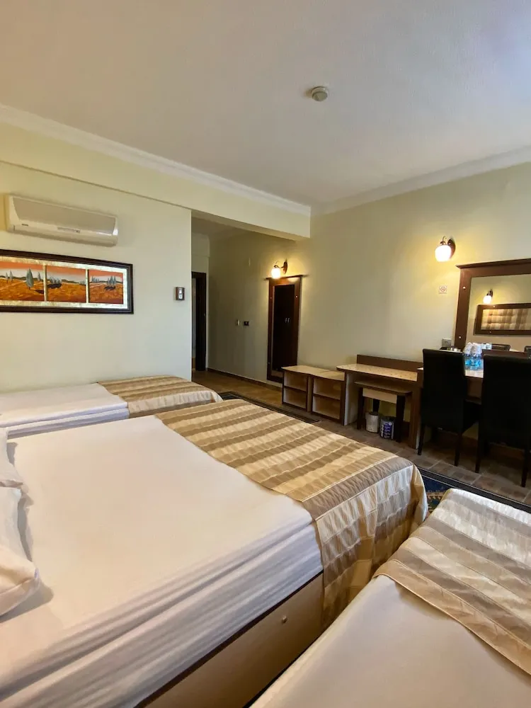 Comfort Quadruple Room