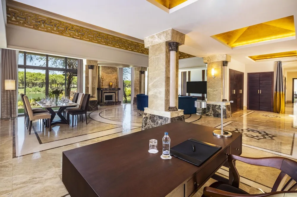 Presidential Villa, Birden Çok Yatak (Presidential Villa)