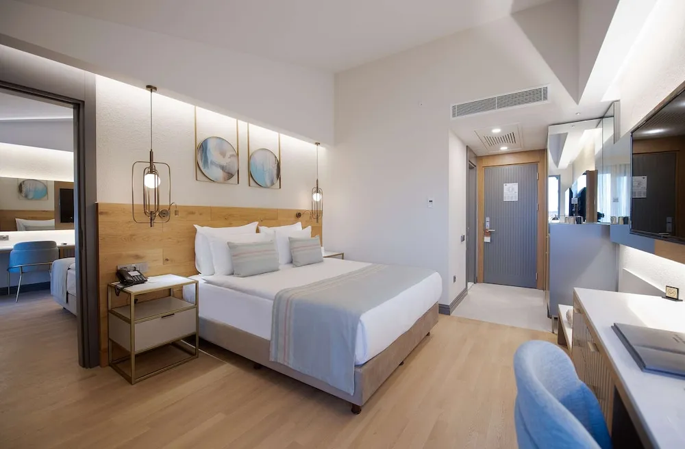 Miramare Beach Hotel