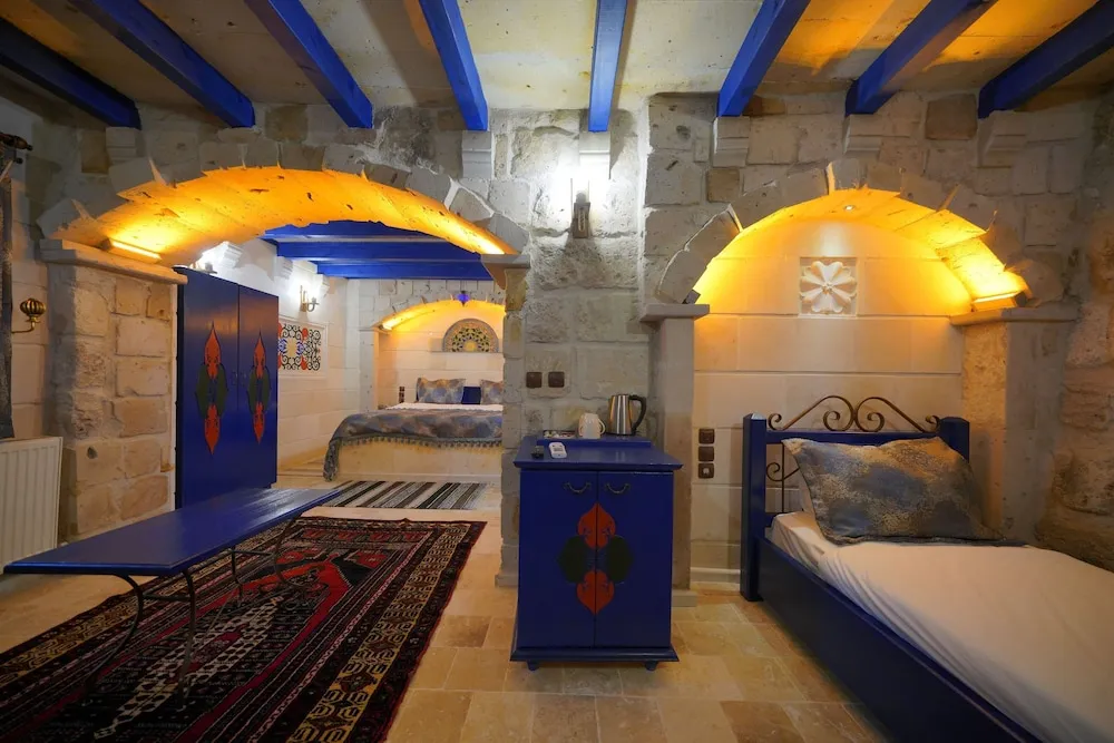 Deluxe Üç Kişilik Oda