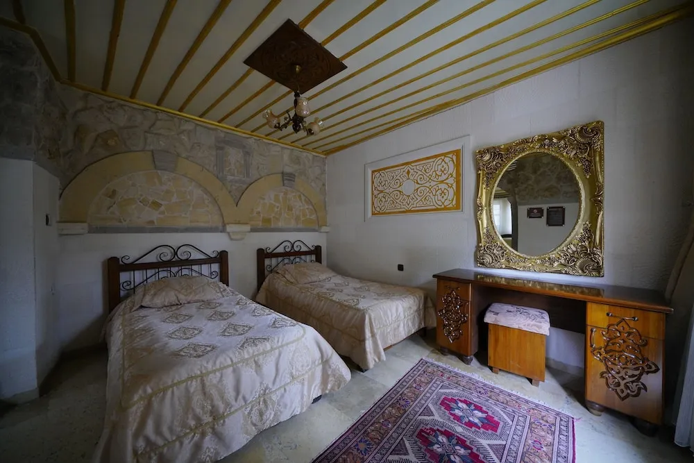 Aile Odası (Avlu Manzaralı, Taş Oda)