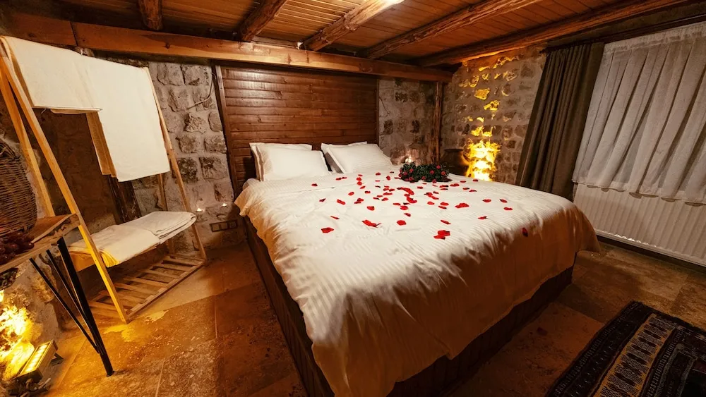 Premium Oda, 1 En Büyük (King) Boy Yatak, Dağ Manzaralı