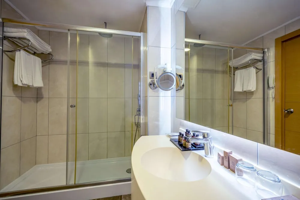 Süit, Havuz Manzaralı